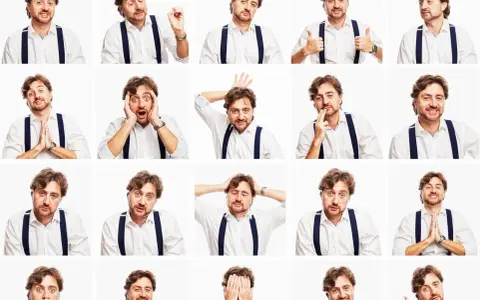 Un homme exprime une gamme d'émotions à travers son langage non verbal, passant de la joie à la surprise, en passant par la réflexion.