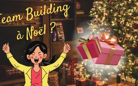 Ambiance festive pour des jeux de Noël entre collègues : un sapin scintillant, des cadeaux et une illustration joyeuse.